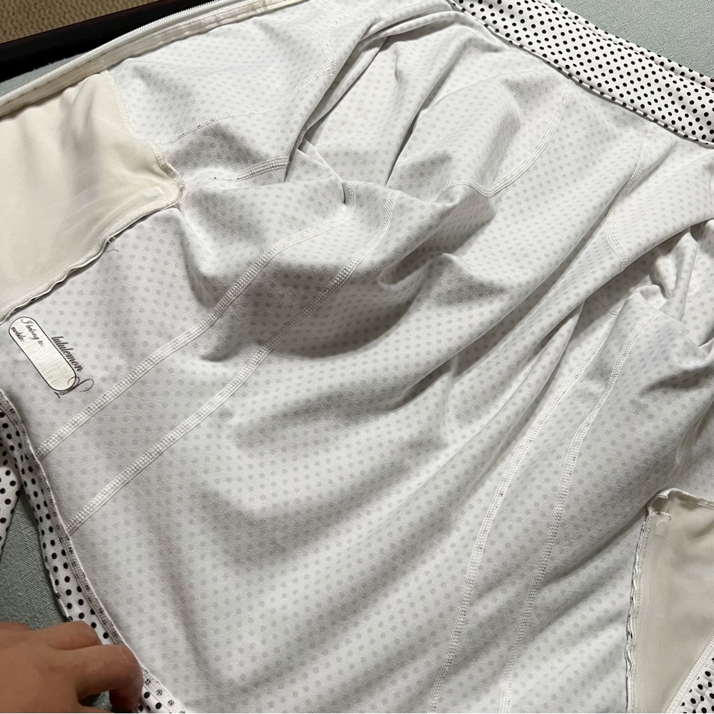 Lululemon Zippered White and Polka Dot Jacket - Picture 11 of 12